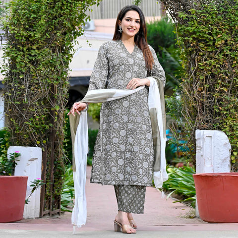 MS Designer Cotton Women Bottom Churidar Salwar, Waist Size: Free at Rs  330/piece in Jaipur